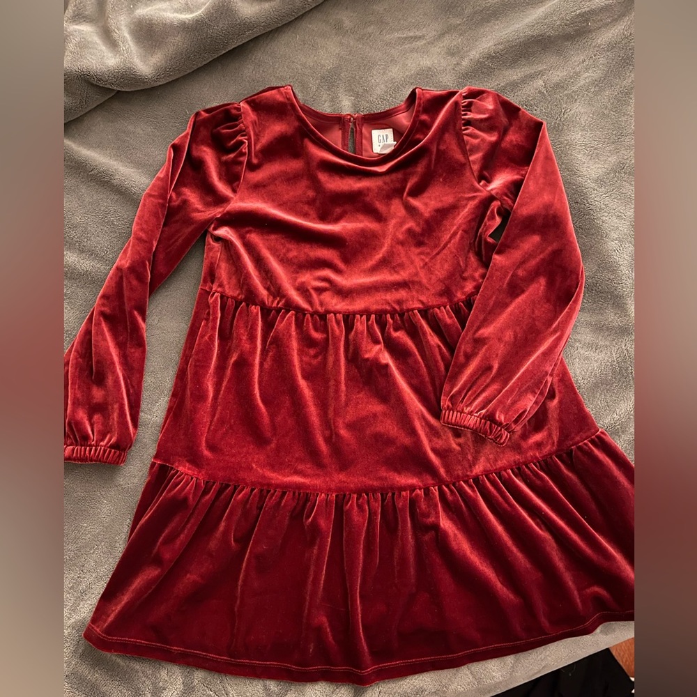 Gap kids burgundy velvet long sleeved tiered dress